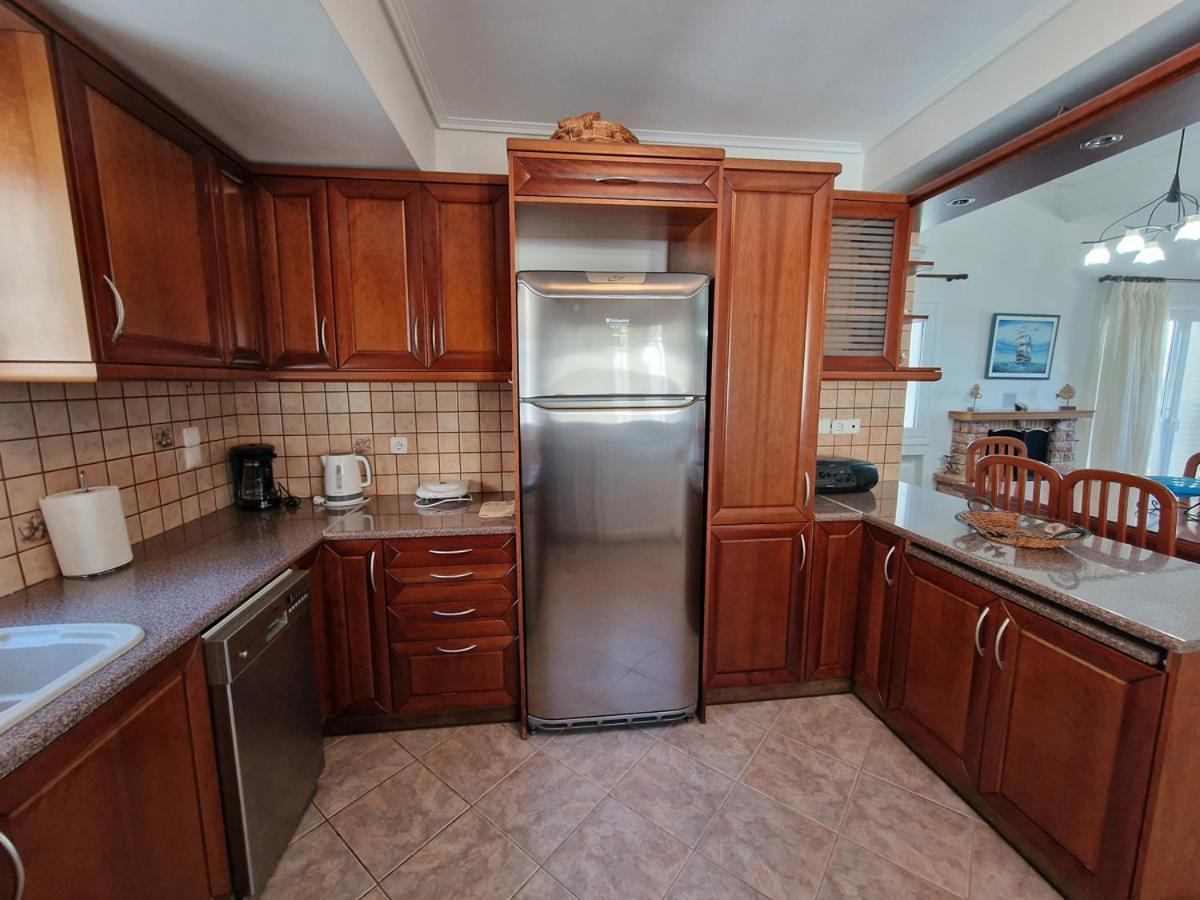 Villa Liana : Luxury Villa With Fantastic Sea View, Near Airport Pórto Ráfti Exteriör bild