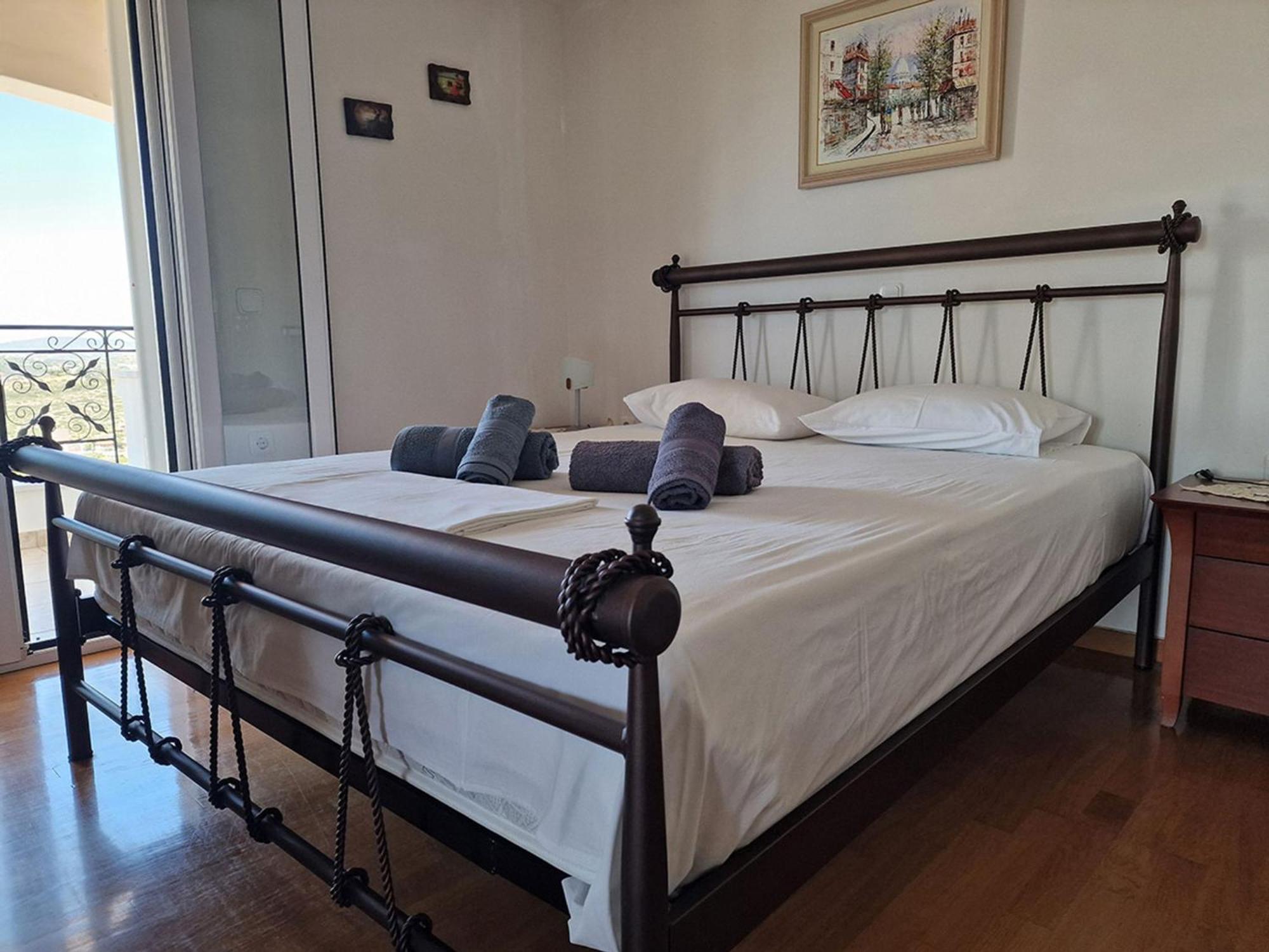 Villa Liana : Luxury Villa With Fantastic Sea View, Near Airport Pórto Ráfti Exteriör bild